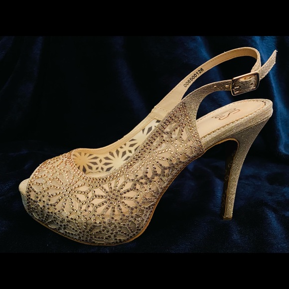 ECS Gold heels - Picture 3 of 4
